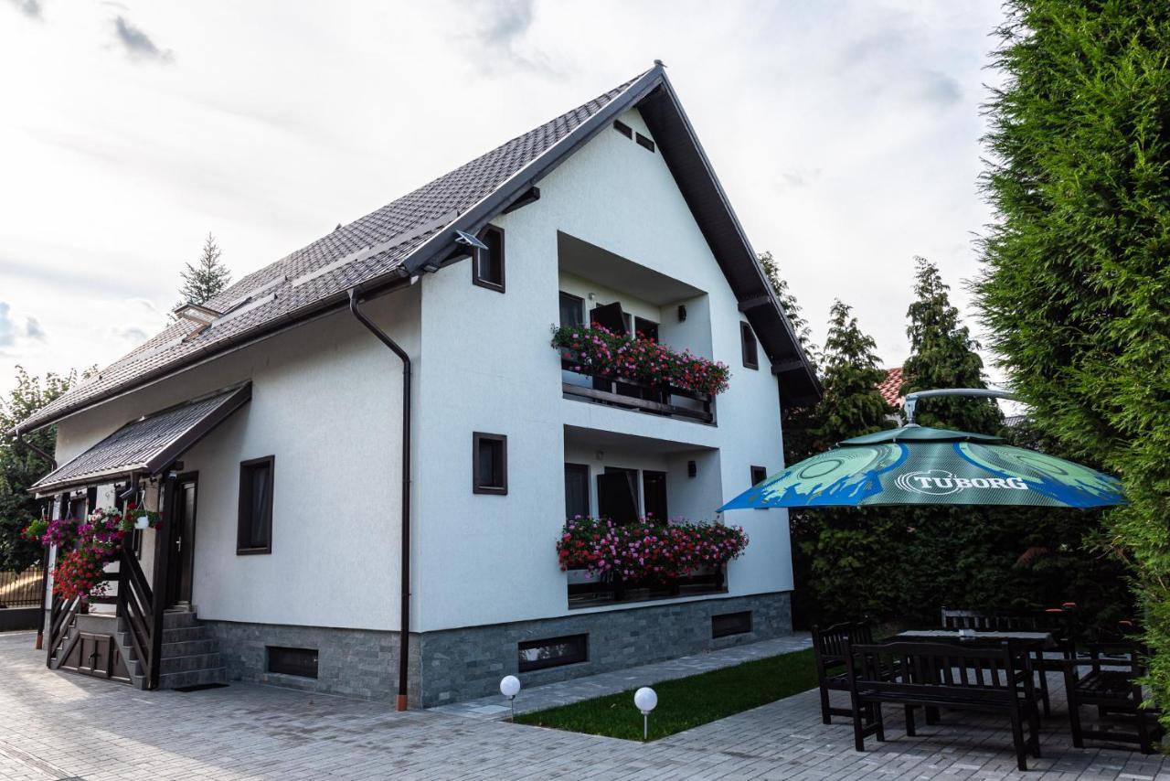 K'Raman Hotel Ramnicu Valcea Exterior photo